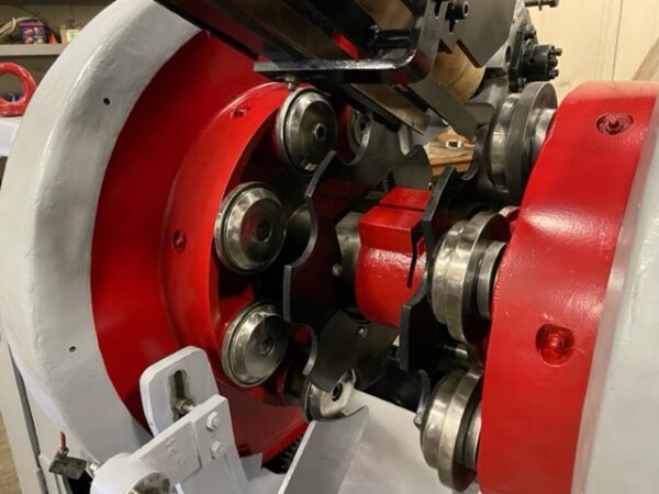 FMI MECFOND A365 6 STATION AUTOMATIC FLANGER Ø99