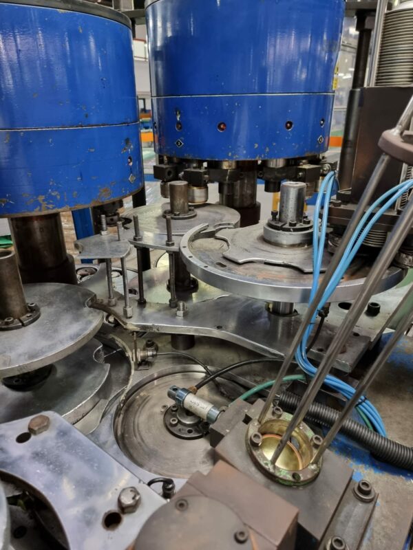 Combination Machine For Aerosol Can ø65