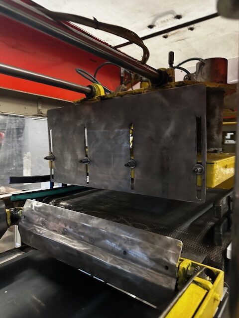 Magnettechnik NSM Palletizer/Tray packing for aerosols