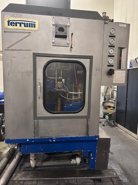 Ferrum F912-1 12 Head Seamer for 52 X 73 mm  33 cl alu DWI Cans